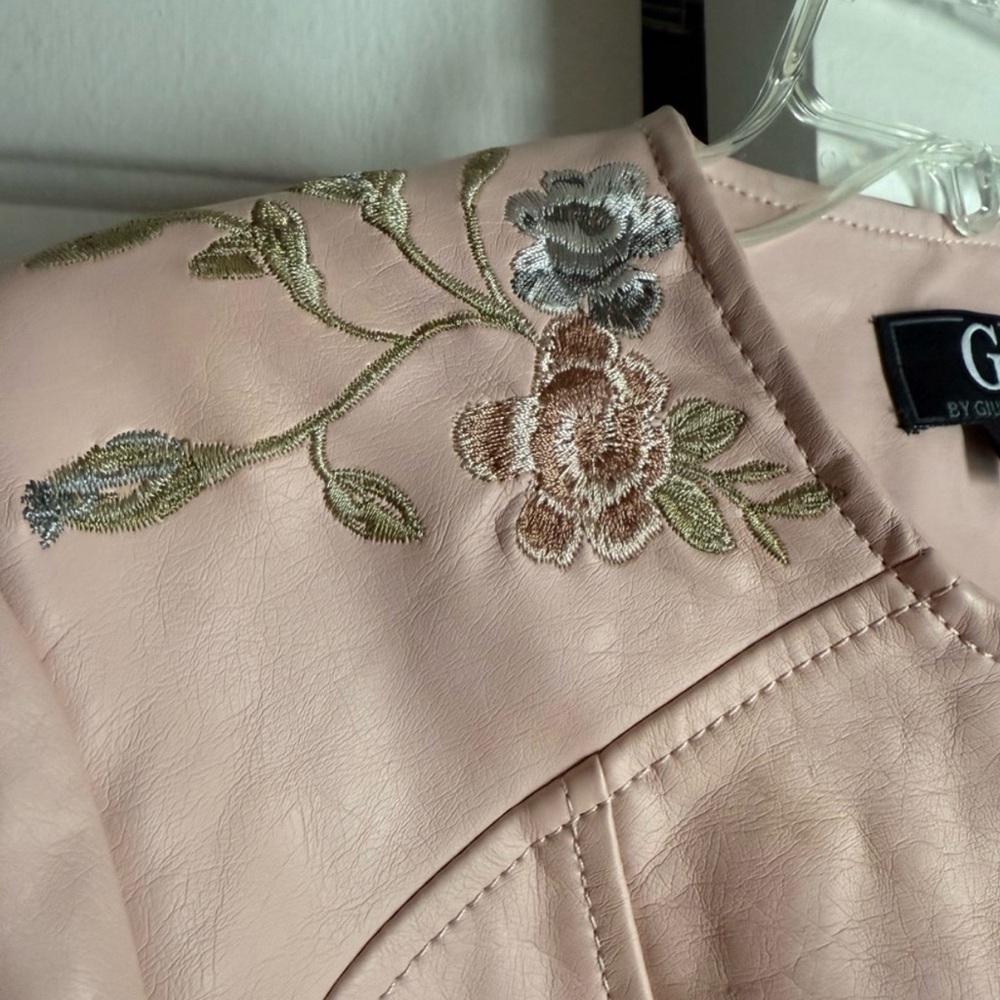 Embroidered Blush Pink Women's Faux Leather Jacket Sz M Moto Boho Baddie Rocker - Picture 5 of 10